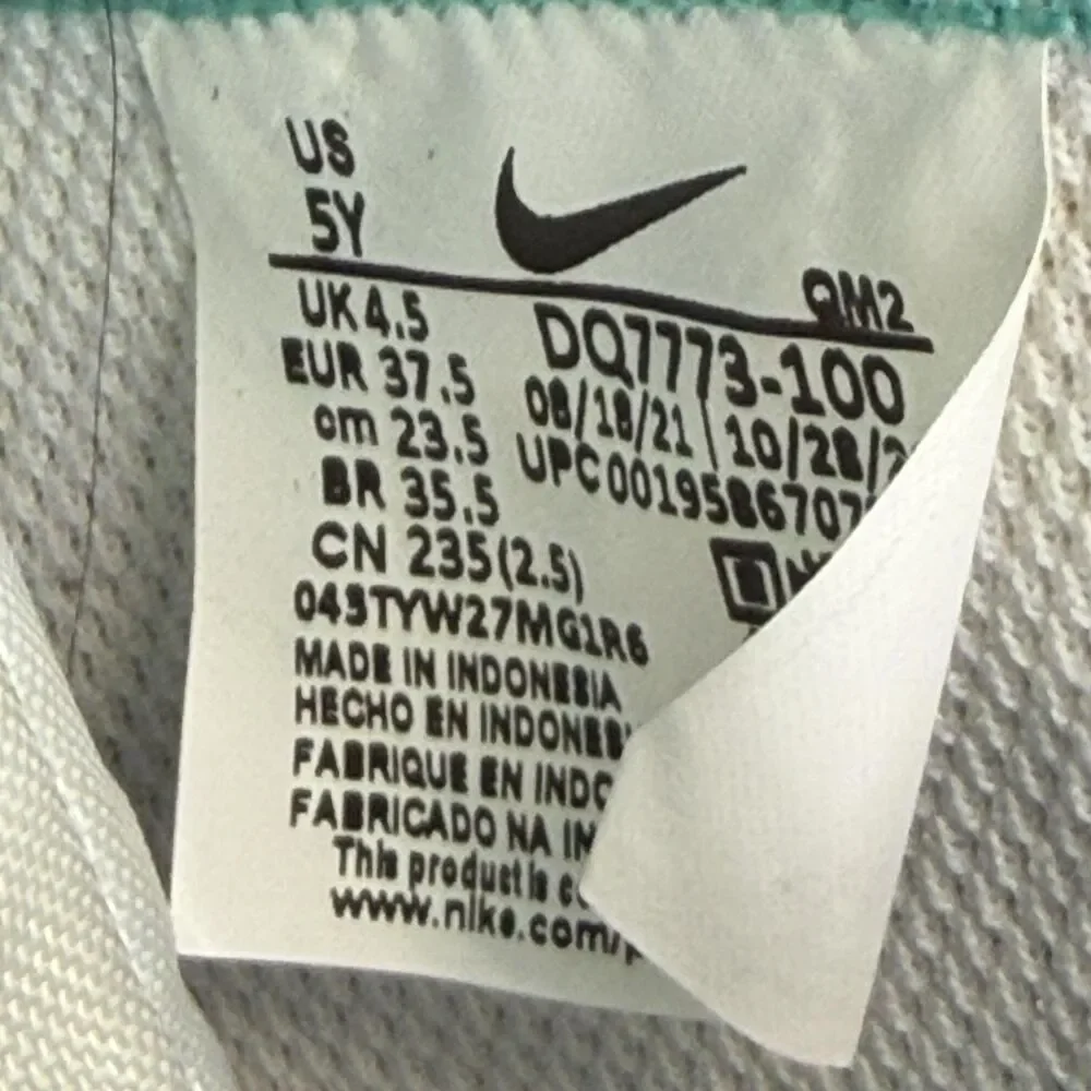 Nike Blazer Mid 77 Shoes Boys Size 5Y White Floral Casual Sneakers DQ7773-100
